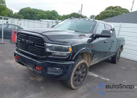2020 Ram 2500 Laramie 4X4 6'4 Box z USA, uszkodzony, nr VIN 3C6UR5NL0LG103983